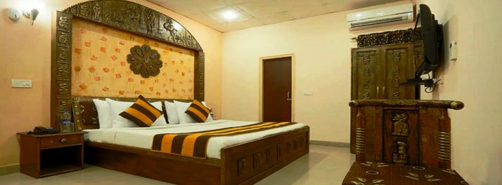 1669/Hotel Anand Lok - New Delhi 13.jpg